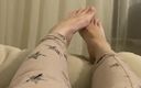 Niki studio: Worship My Socks and Feet Before Bed Time