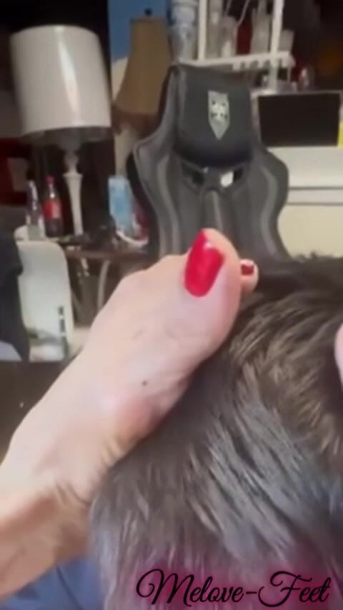Naelor: Naelor gaat op Melove en ze kreunt echt mooie, sexy...