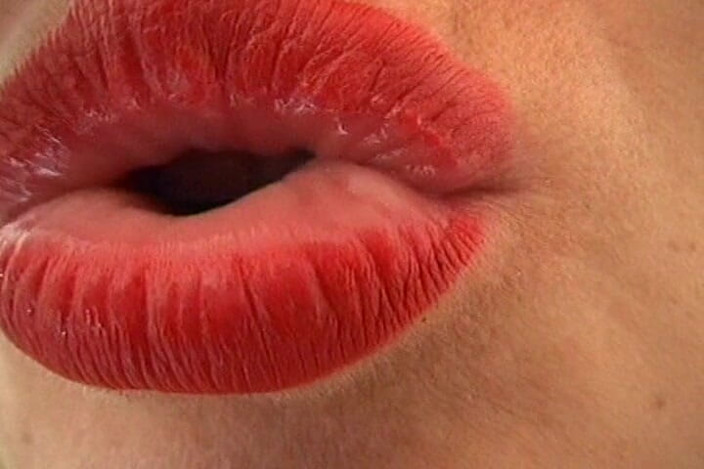 German Homemade: Close up Dirty Talking and Pussy Playing with German Babe