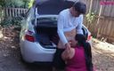 Mommy&#039;s fantasies: Avsugning i bilen - Cuckold make filmar sin fru med en...