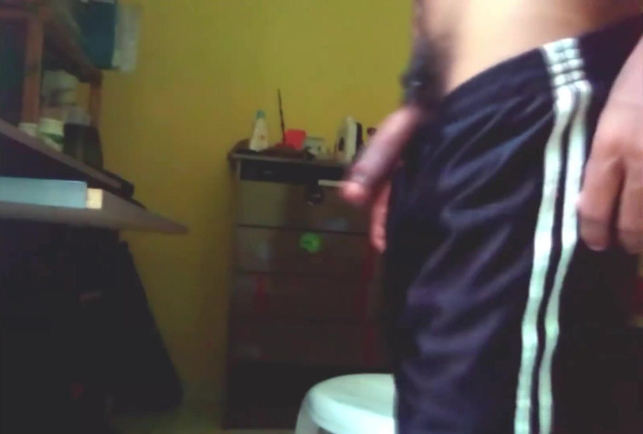 Couple 2 Black: Video 119 Memakai Seluar pendek ini Membuatkan Saya Keras