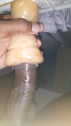 Black guy: Jerking off S7 E5