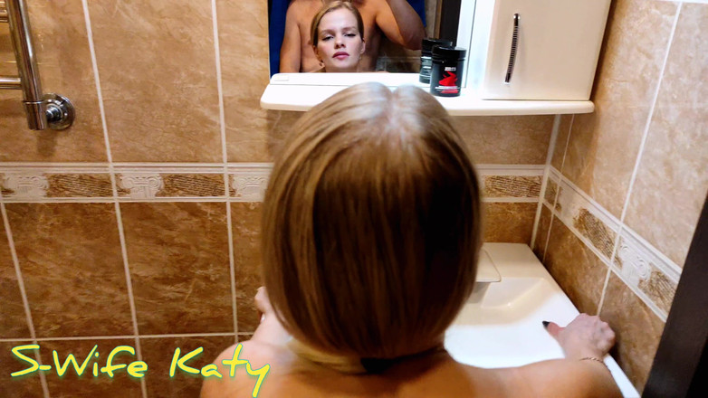 S-Wife Katy: Přítel chtěl kouření, a já chtěla šukat do zadku, miluji anál.