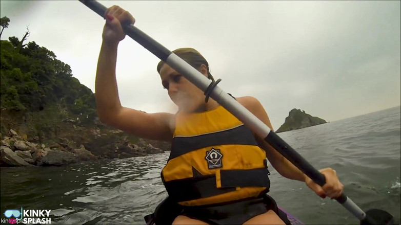 UKCuteGirl Lucy Lauren: Desastre de kayak en aguas abiertas para no nadadores - salvado...