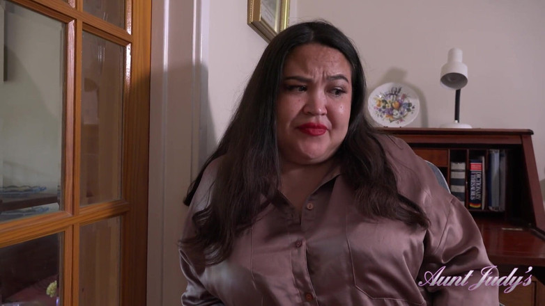 Aunt Judy's: Auntjudys - vaše baculatá milf šéfka Paní Mimi saje tvého ptáka v...