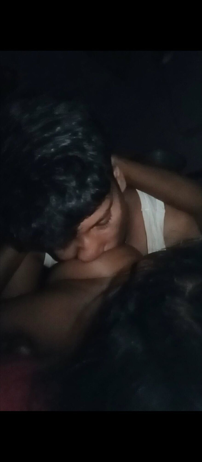 Hot indian wife: 인도 와이프 키스