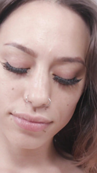 Ona se udělá lépe z porna s Laya Rae s Damion Dayski