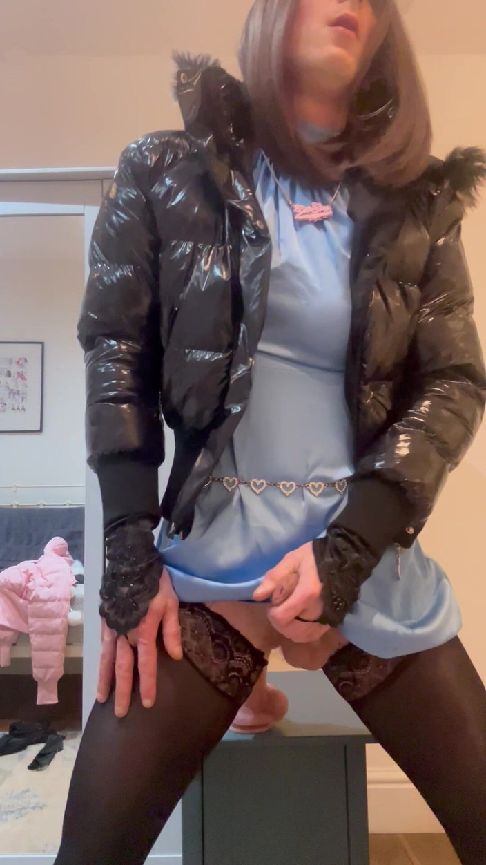 Jessica silk: Джесс Шовк катається на ділдо