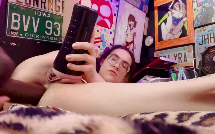 Nordic Roots & Teabeanie Scott: Wet Messy Pussy Asshole Rub Gape and Pound