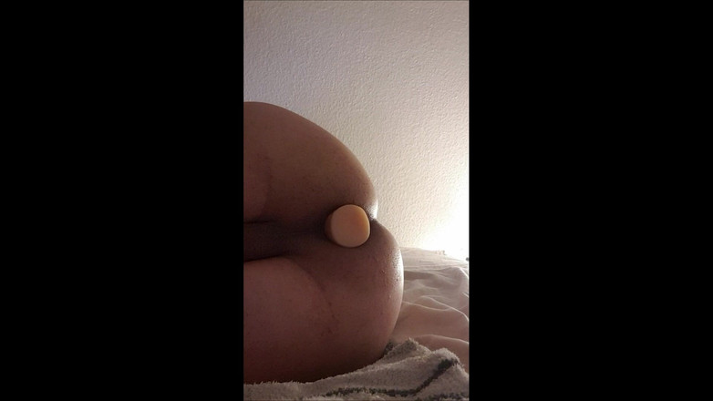 BiCgn: Dildo in Bubblebut