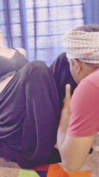 Desi casal hardcore ela sorri enquanto é