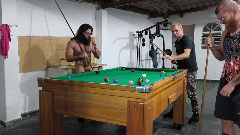 carmonaoficial: 和朋友们一起玩，脱光衣服