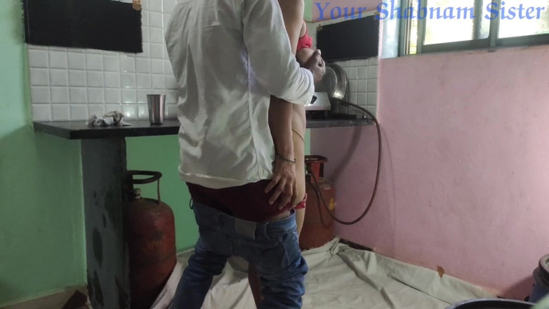 Hot Nisha bhabhi: Un prof tution me baise quand je pose des questions...