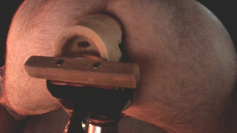 Bttmbear71: Máquina follando con un desgarrador de 10 pulgadas