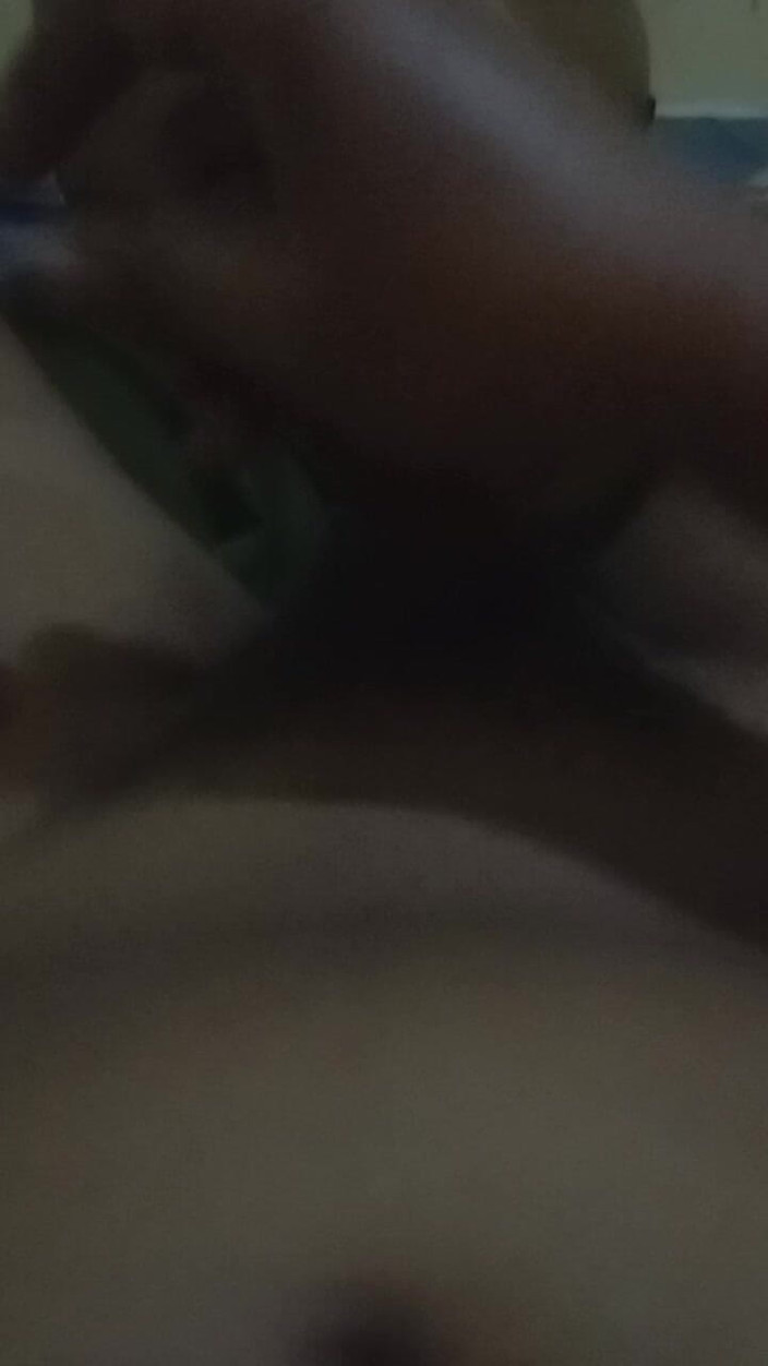 Angelina Pop: 다른 사람의 마누라가 방으로 와서 섹스해 달라고 부탁했어