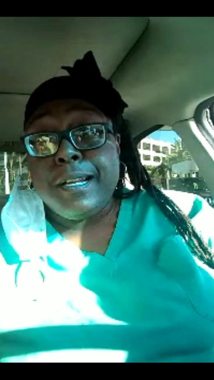 His Queen Suga: 玫瑰震动棒的快速回顾