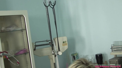 Czech Pornzone: Examinare ginecologică cu pula doctorului, partea 2