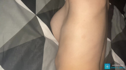 Erect Dick: Prawdziwy seks z 18-latkiem w prezerwatywie! Cipki z bliska! POV!