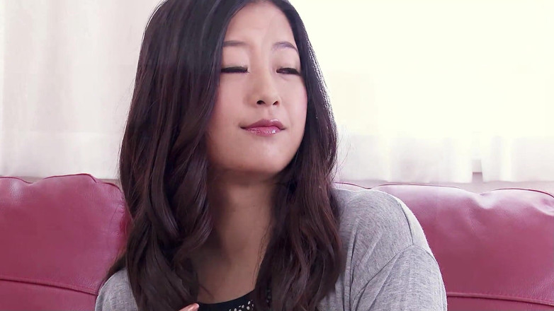 Asian porn collection: Dolce teenager giapponese parla per la prima volta per succhiare...