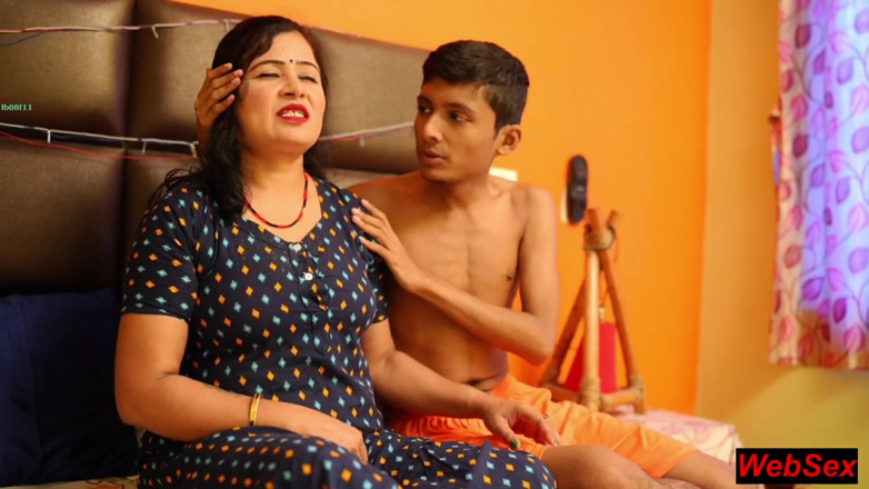 WebSex Premium: 継母は義理の息子を召使いのように扱います!クランタブーセックス