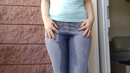 RavenBigAss: Wetting: Raven wets her new jeans with so much piss...