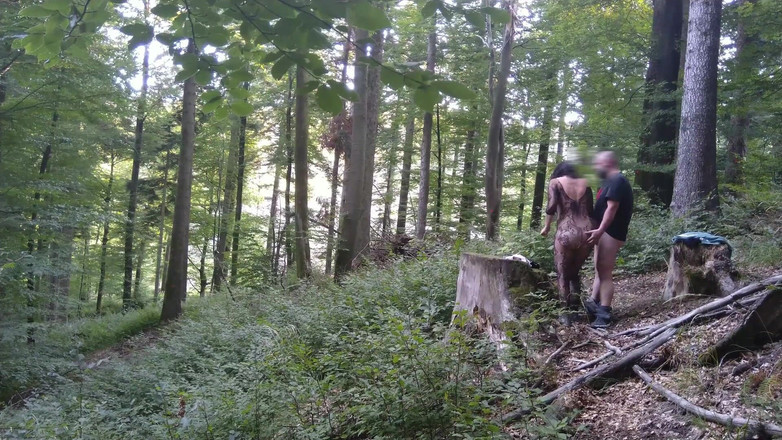 Toilet Mommy: Šťavnaté kusy zralého fuckmeat připravené ke službě