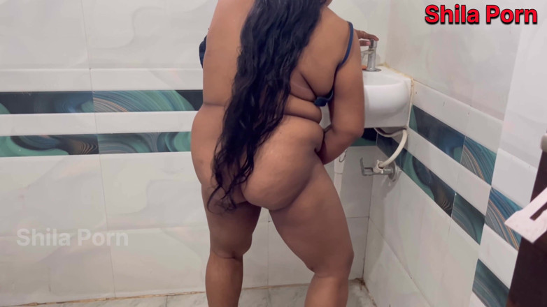 Shila Porn: Shila Bhabhi Ki Chut Chatkar Pani Nikal Diya