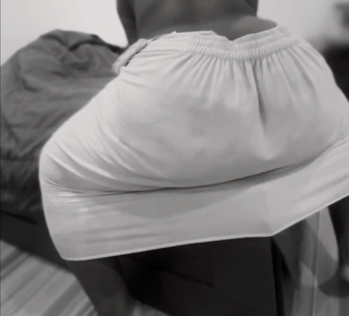 Anye Meshell: อาบน้ําทําให้ฉันเงี่ยนเสมอ!