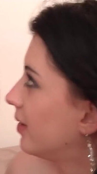 Menjilat masturbasi ... Muncrat di memek