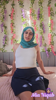 99. Riding Your Dick Brandon Mia Niqab