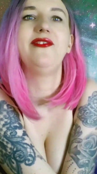 Lady Angela – Fetish Bibir Percutian Dekat