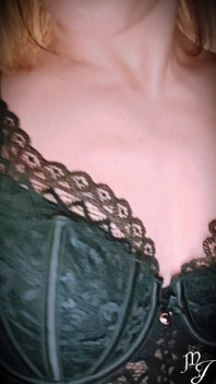 Body & Garter Belt: This View Will Drop You to Your Knees - Mistress Julia