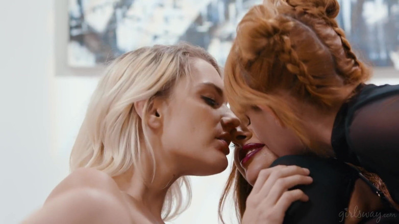 Girlsway: Girlsway - A nervosa Kenna James sucumbe à persuasão dos demônios lascivos...