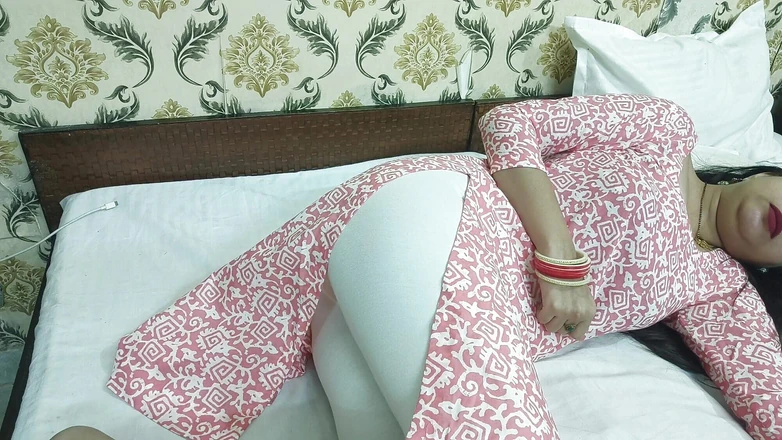 Saarabhabhi6: Ano novo 2024 XXX Melhor Vídeo Pornô com Dirty Talk em...