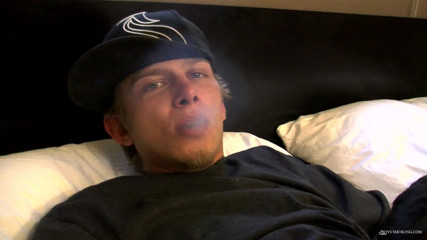Boys Smoking: Ian Madrox First-ever Hardcore Duo Scene!