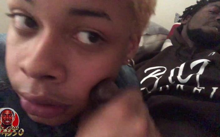 Von made it: Sexgodpicasso Gets a Mobile Blowjob