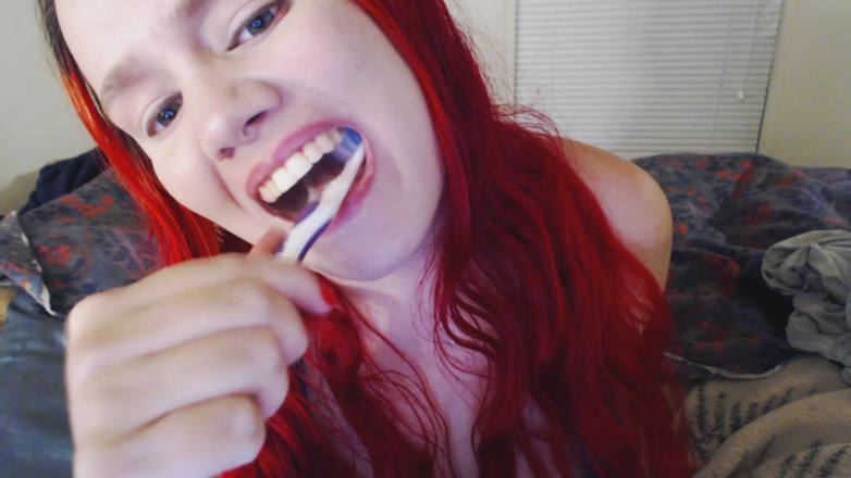 Scarlet Vixen: Ich zähneputzen