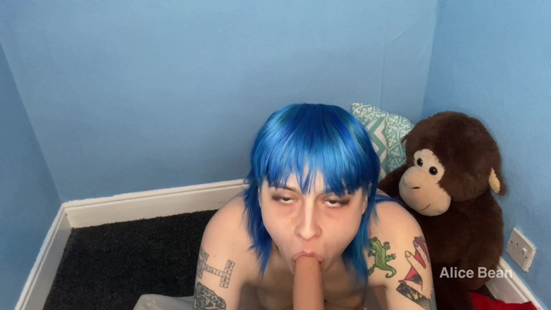 Alice Bean: Sudut pandangan pertama blowjob tersedak