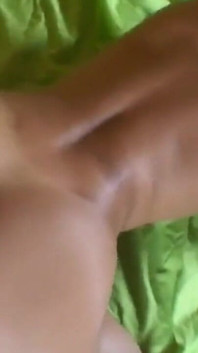 Amateurin mit dickem hintern caro ficken und sperma im mund