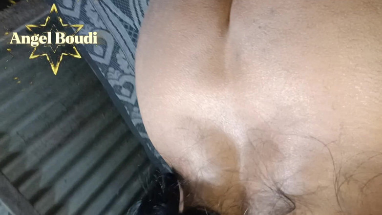 Roshalo Boudi: 벵골 천사 부디와 그녀의 의붓오빠의 불륜