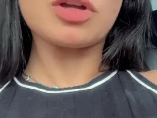 Emanuelly Raquel: Teasing in the Car