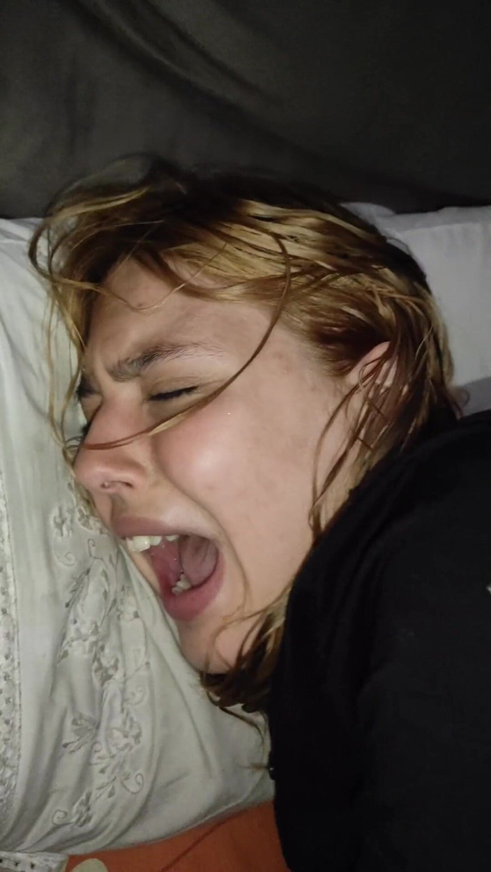 Endemoniados: Little blonde slut wants my cum inside her to go...
