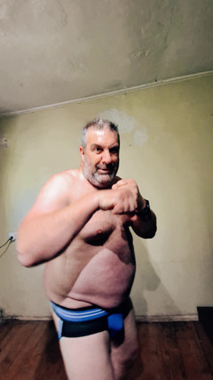 Punchbagplz: (per Divertimento) POV Fight: Silver Daddy Boxer - Sottomissione Totale in...