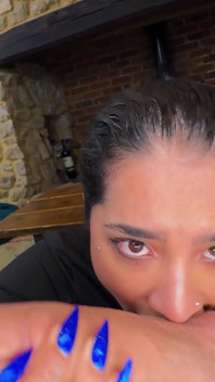 Exotická Yasmina Khan je ošukaná a vystříkaná do kundičky