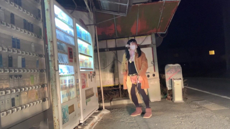 megu2002: Samostatné vyučování No39 Expozice v nočních telefonních budkách a automatech