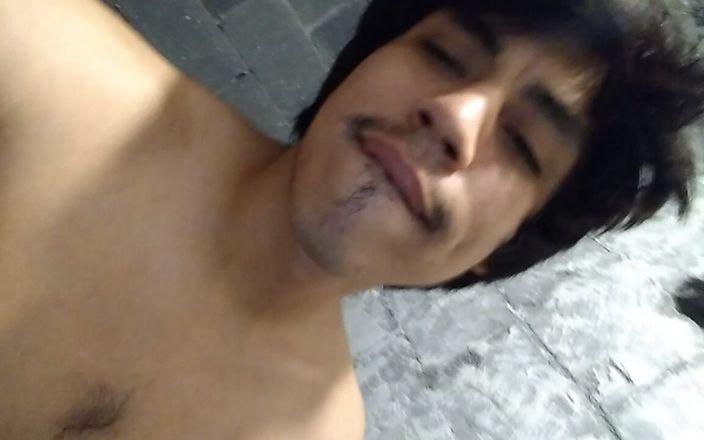 AlexAlejandro13: Un cazzo tremendo