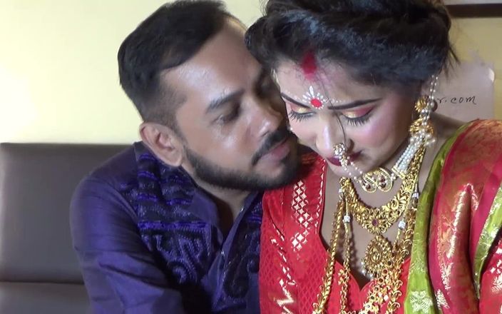 Bollywood porn: Pareja india caliente tiene romance profundo y folla