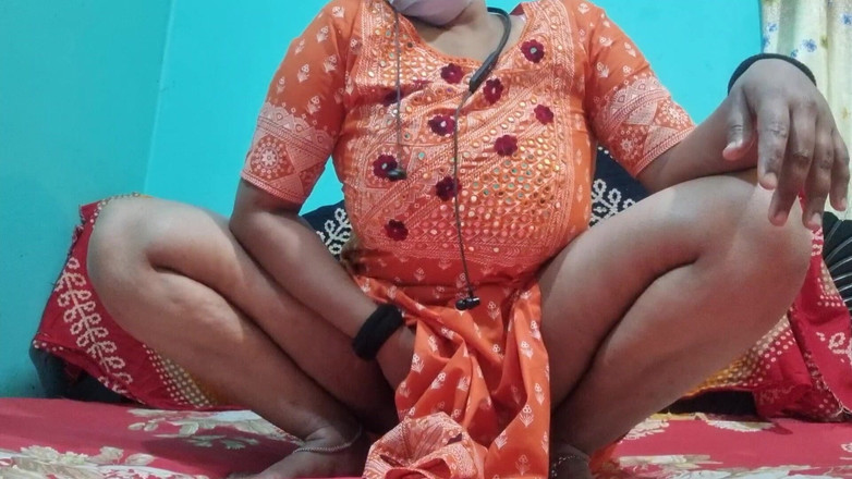 NilaRani693: Soft Solo Moments