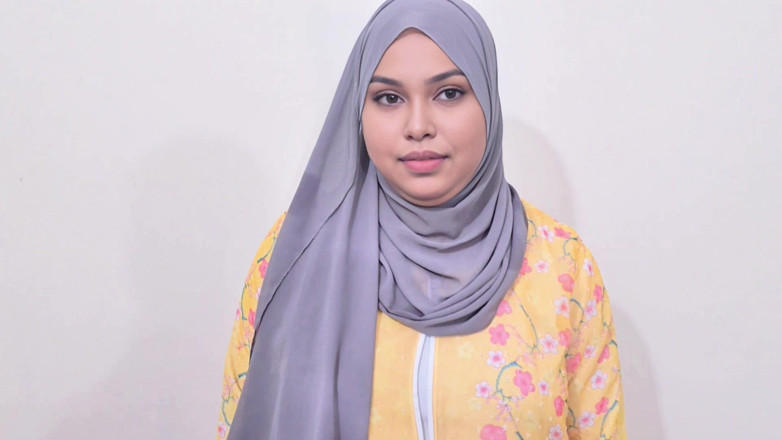 BD_X_HUB: Frumoasă fată indiană musulmană cu voal hijabi care se fute...