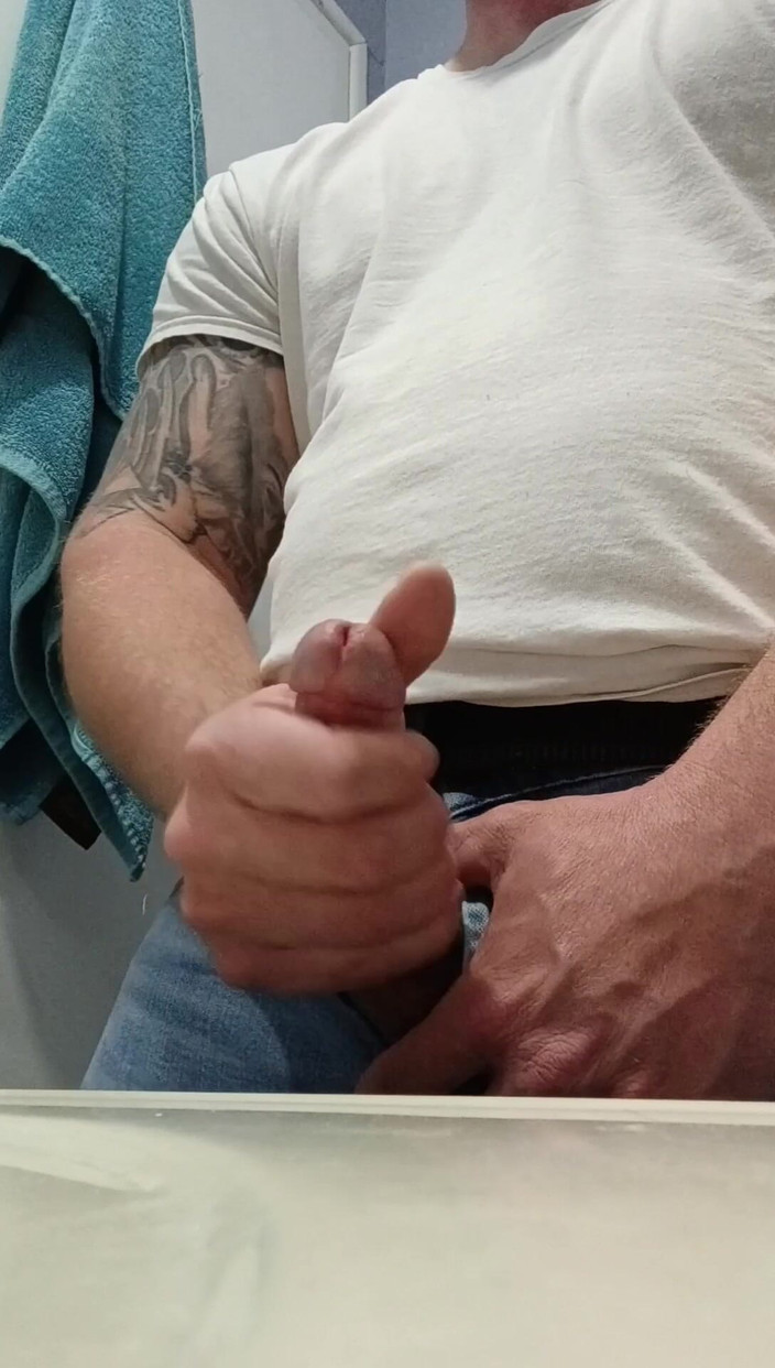 Themilkman618: Білі хлопці використовують дві руки, щоб дрочити, що призводить до виверження камшоту